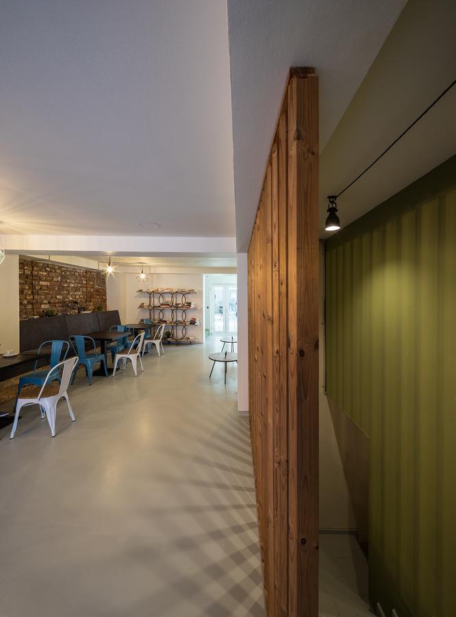 Omega House Hotel Bukares Bagian luar foto
