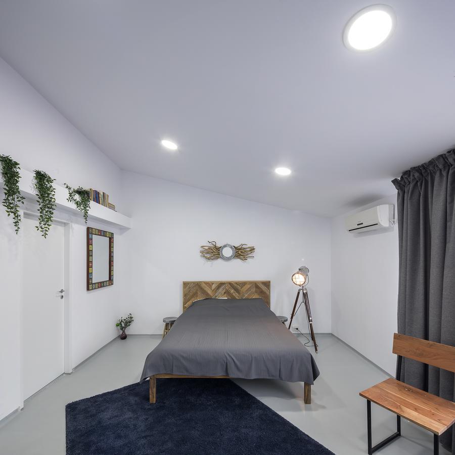 Omega House Hotel Bukares Ruang foto