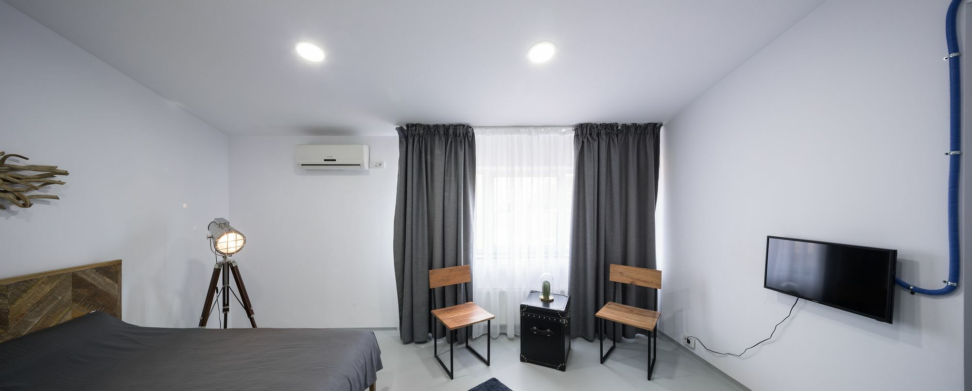 Omega House Hotel Bukares Bagian luar foto