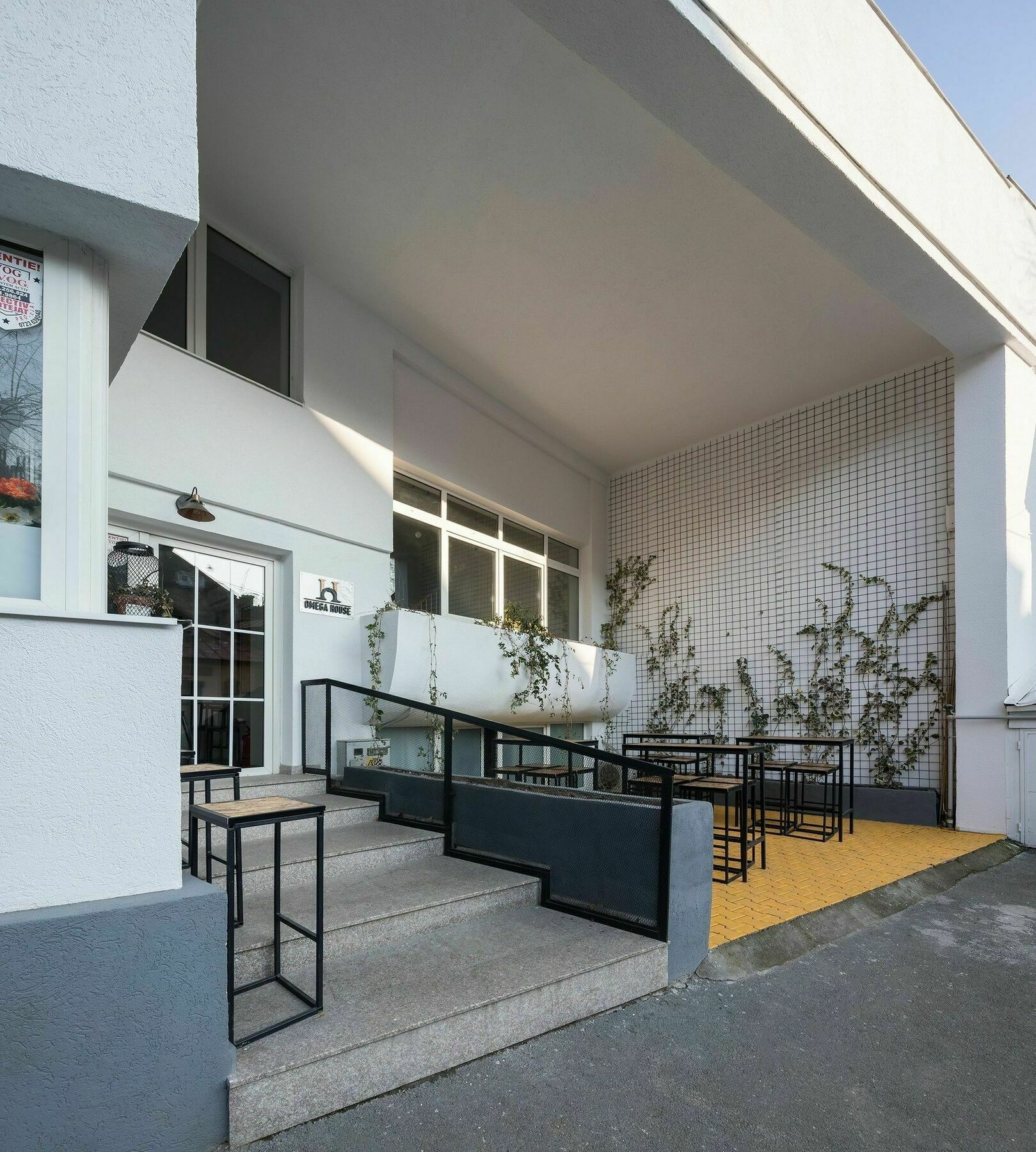 Omega House Hotel Bukares Bagian luar foto
